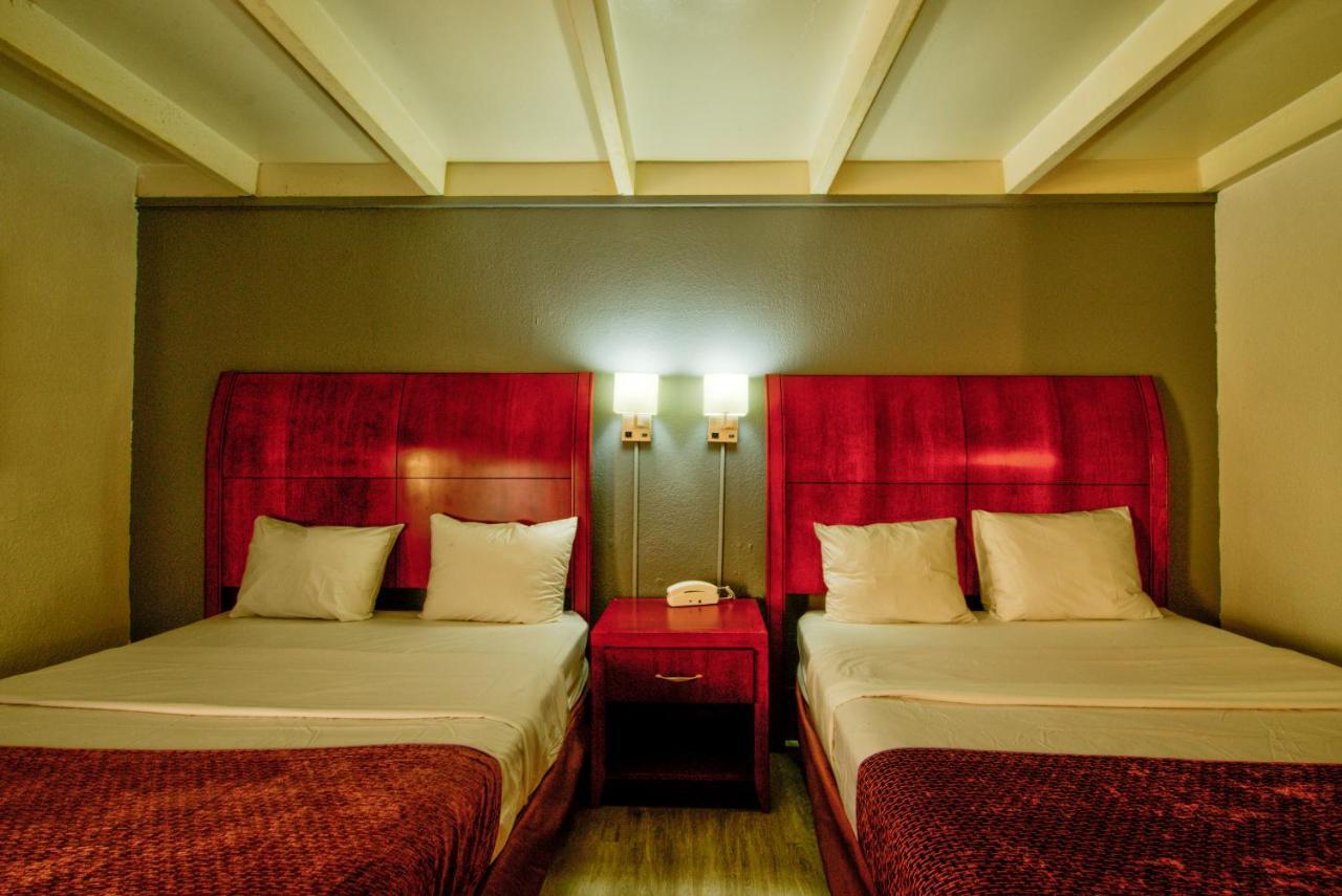 Clearwater Hotel מראה חיצוני תמונה
