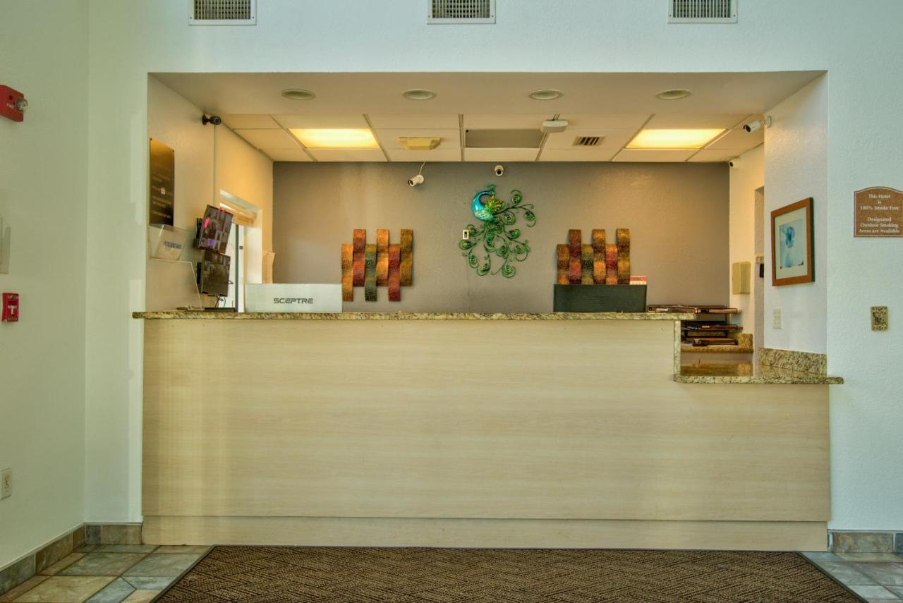 Clearwater Hotel מראה חיצוני תמונה