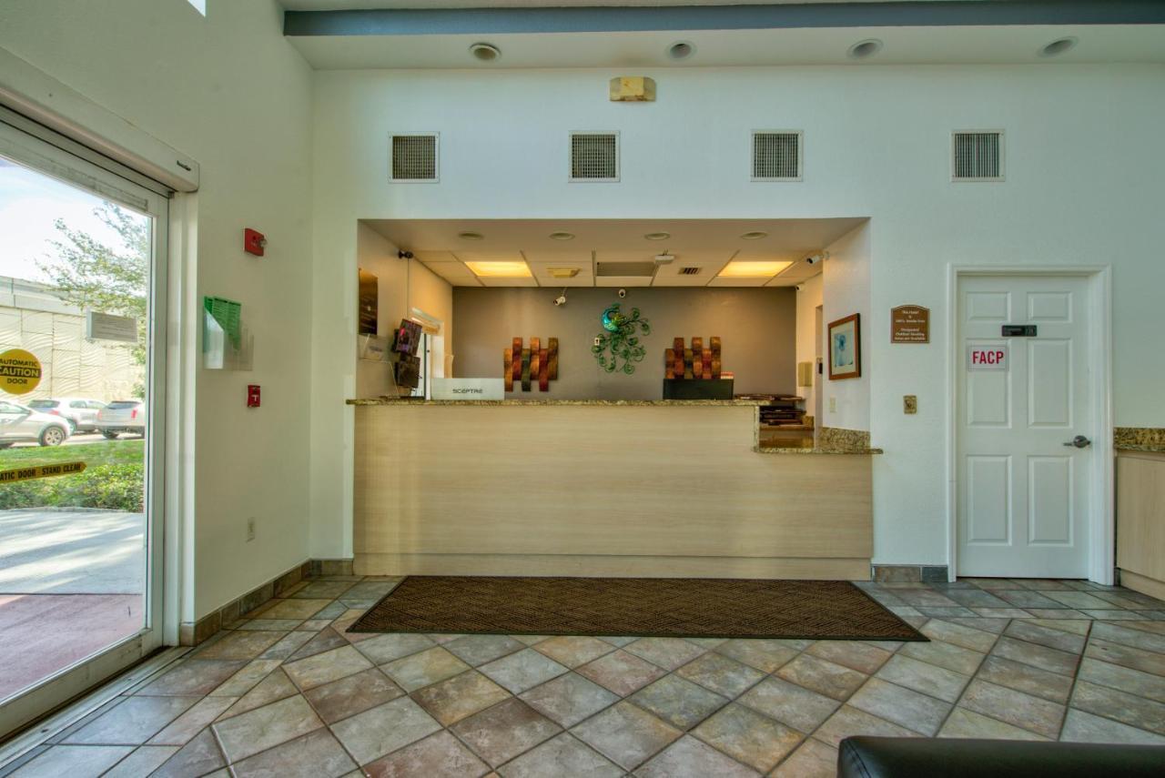 Clearwater Hotel מראה חיצוני תמונה