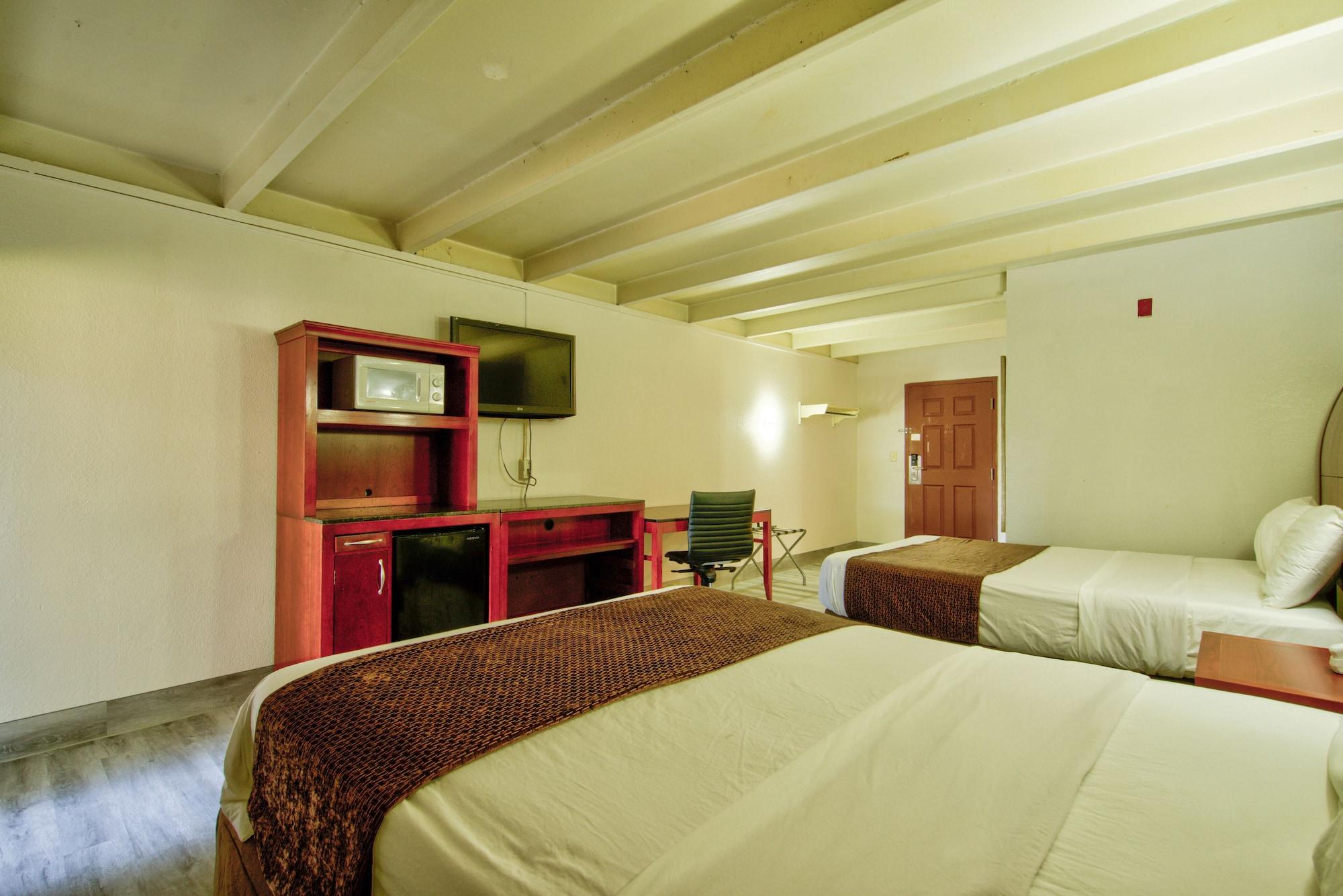 Clearwater Hotel מראה חיצוני תמונה